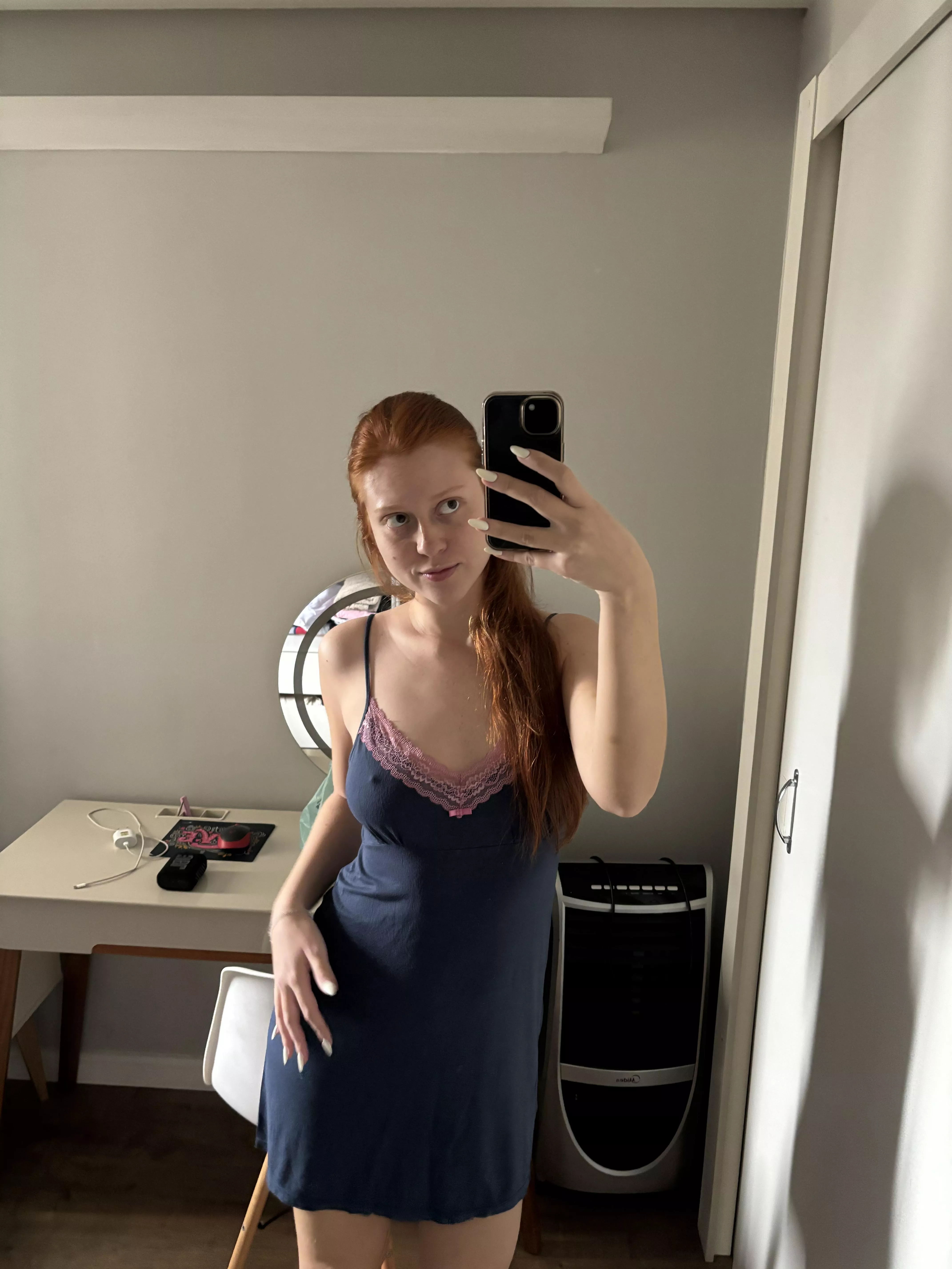 I'm your secretary, can you resists me? posted by redhairchloe
