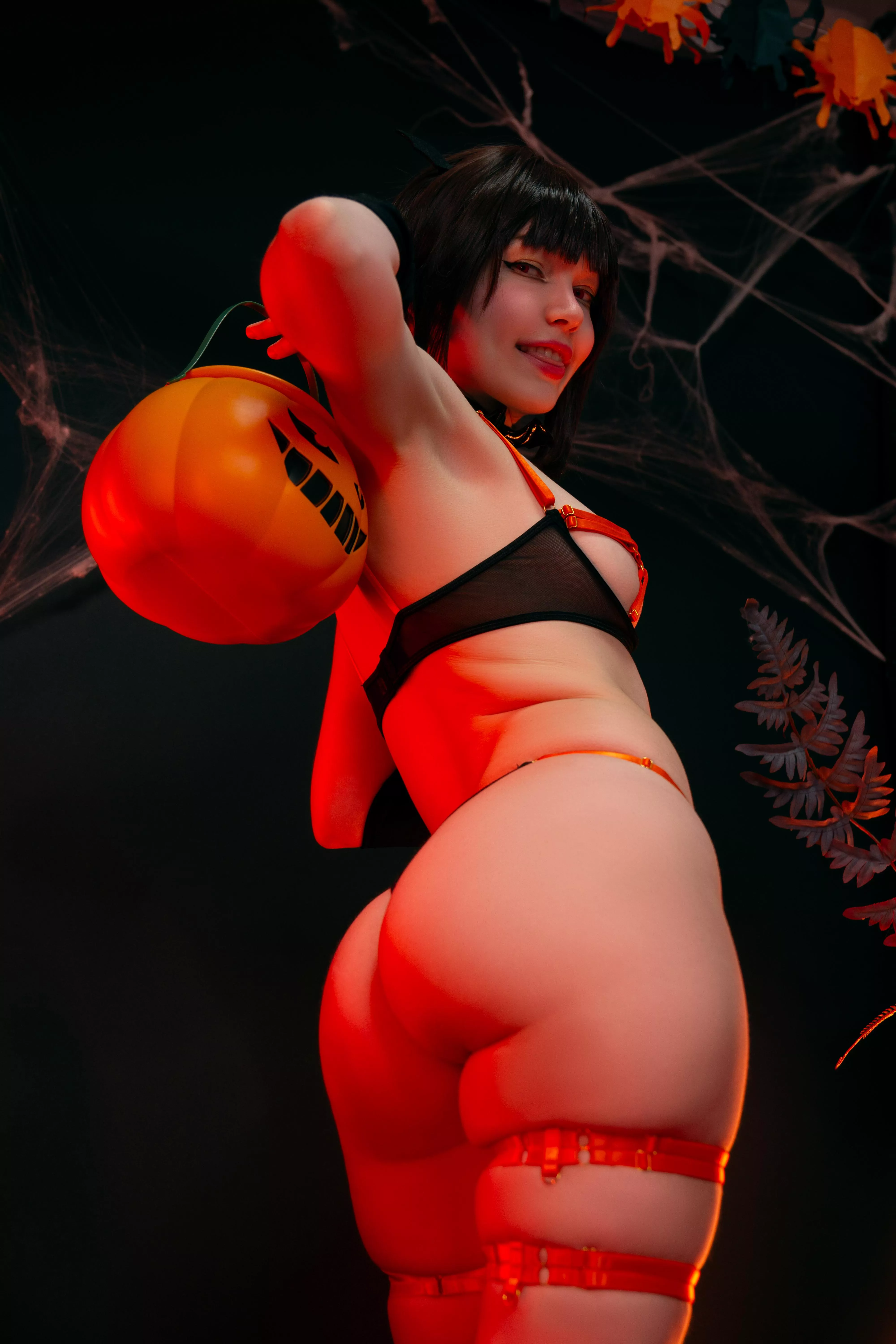 (Murrning_Glow) Megumin cosplay [Konosuba] posted by MurrningGlow