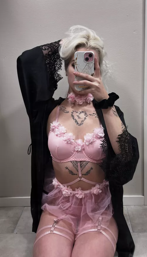 pink💗 by Easy_Tangerine_6895