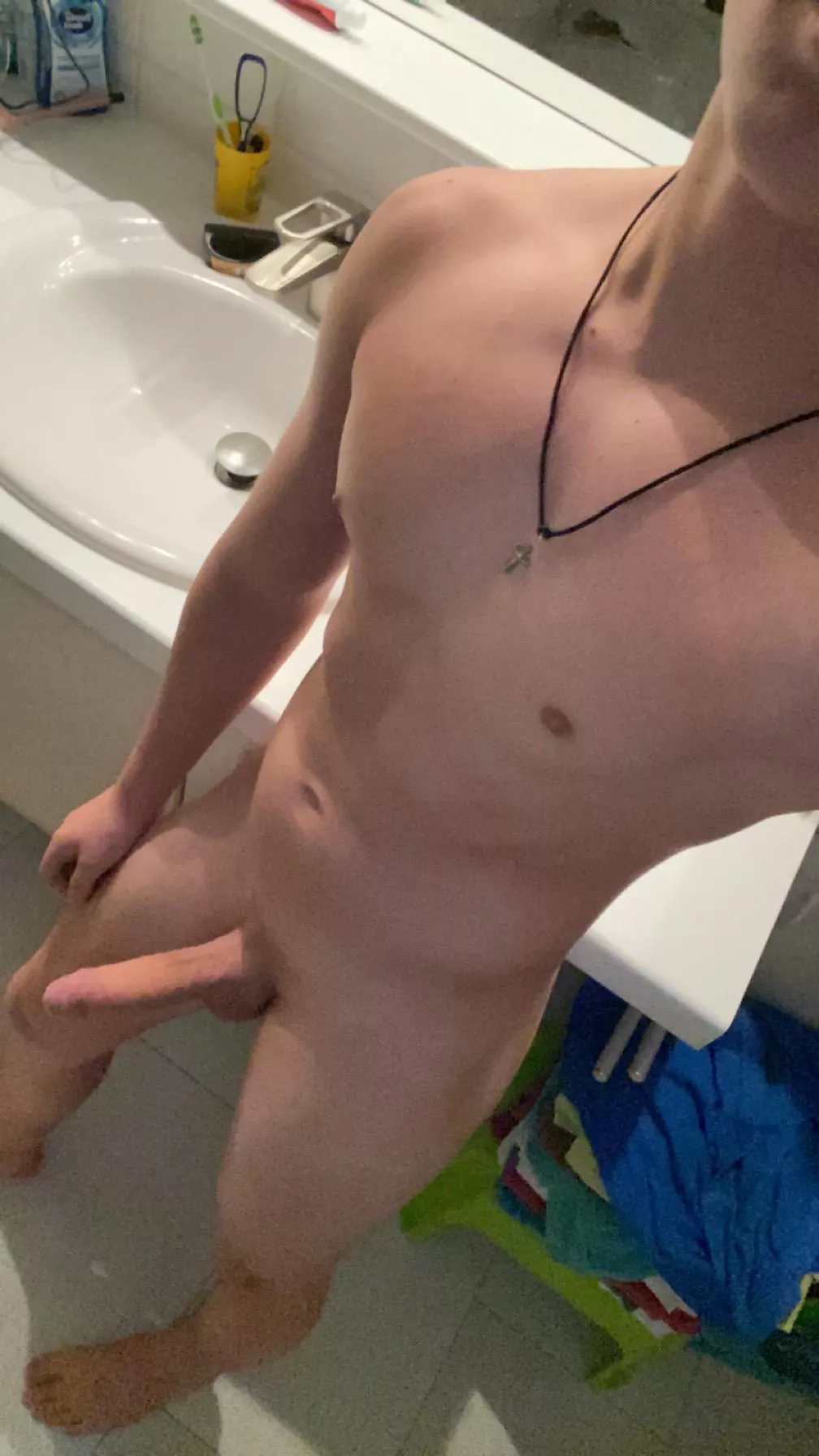 Rate this cock for me please ;) posted by Routine_Service_3195