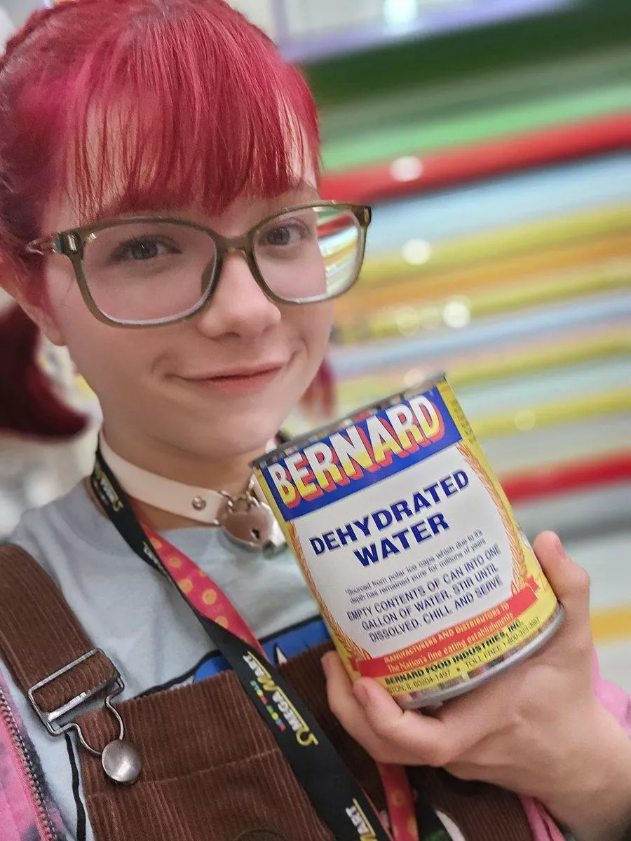 Selfie at Omega Mart🧸 posted by LilpirahnaX