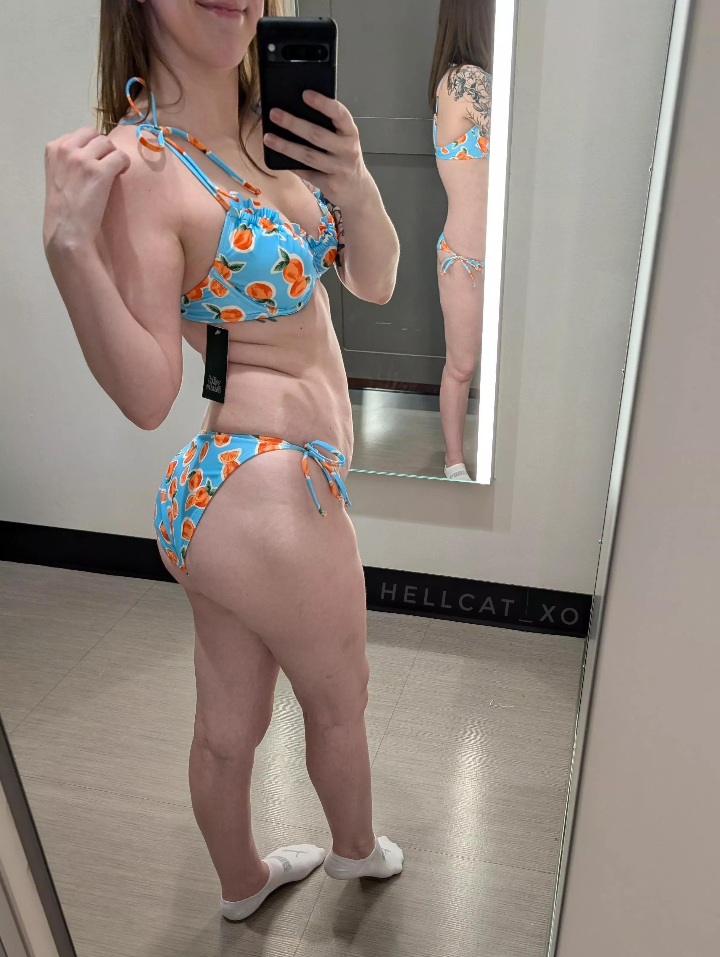 settle the debate, oranges or peaches posted by hellcat_xo