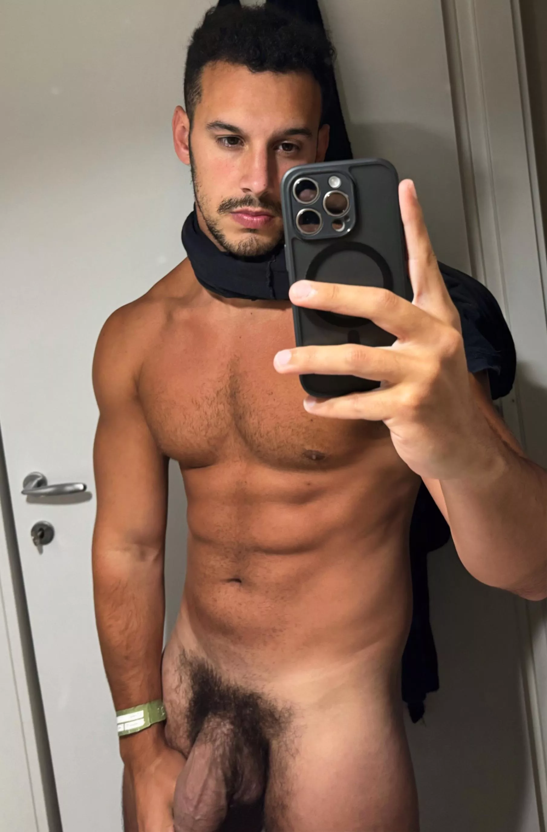 Thick enough to make you kneel? posted by Johnnyrichs