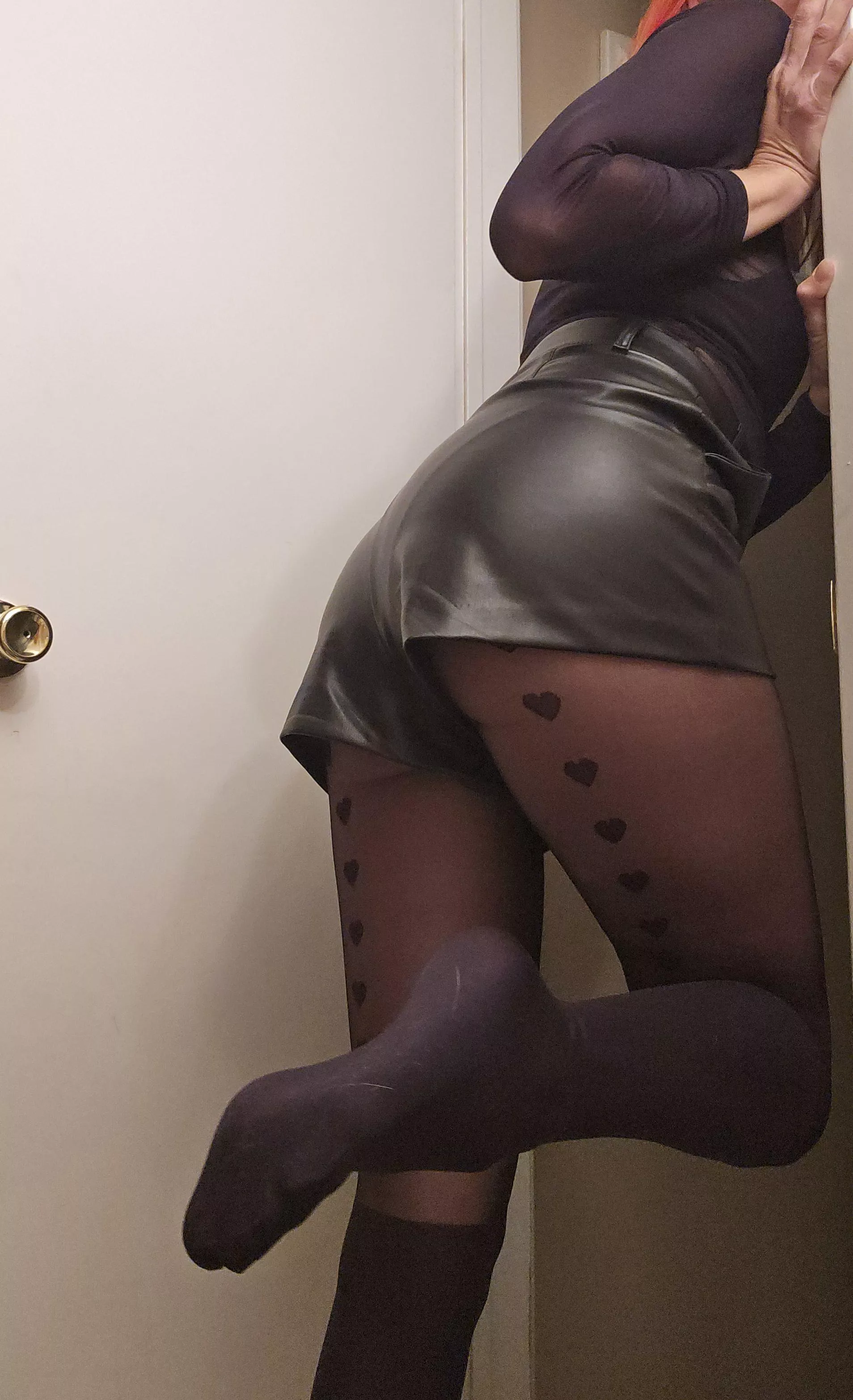 Tights and leather shorts, how is the combo? posted by popruzhinka