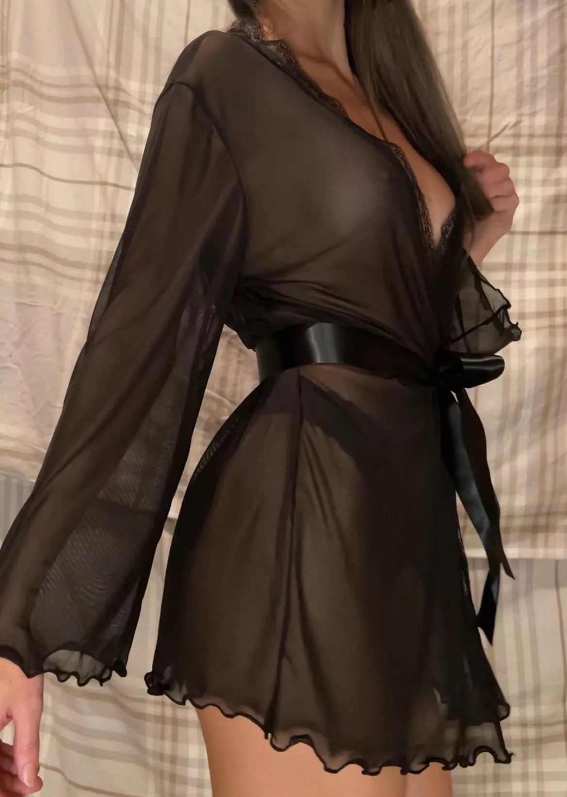 Too revealing? posted by xdahlianextdoor