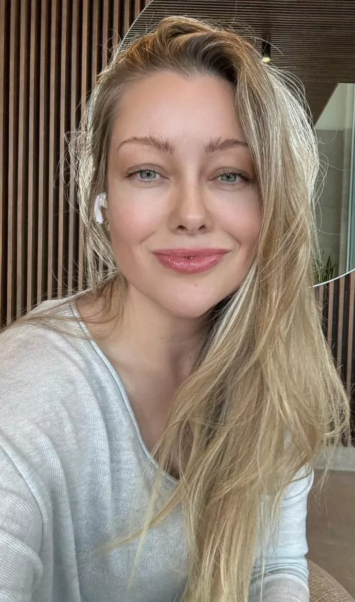 What Is She Thinking? posted by Usernumber2099