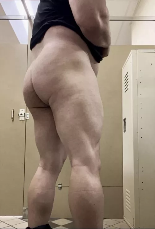 What’s the first thing you noticed? by MrBigDaddyBuff