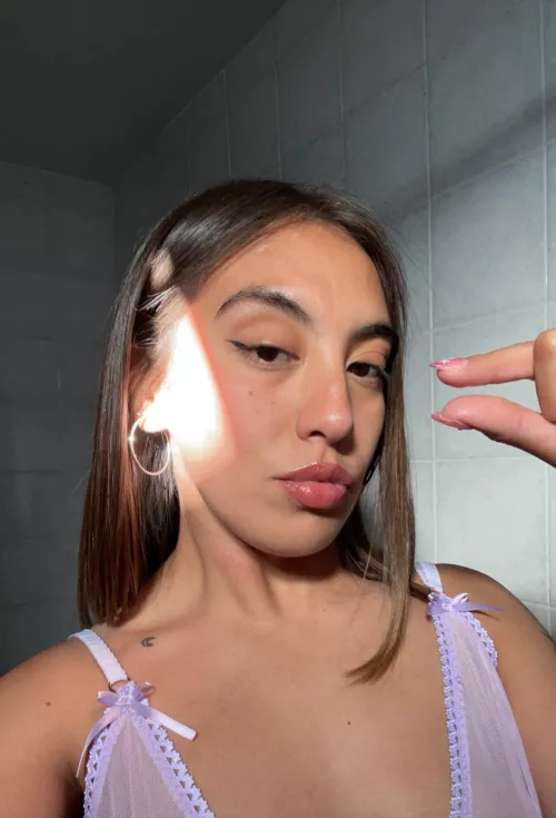 Would you squirt when you see how I expose you in a group of goddesses? by sydneygoldie7