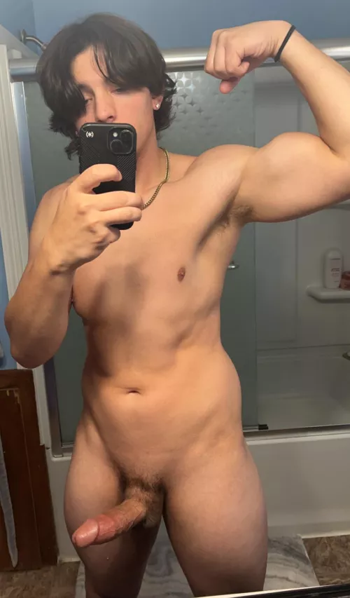 (21M) got a bit horny after the gym.. by MaleinMNLooking