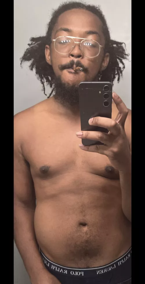 25 looking for [M4MF] couples #Orlando let's smoke/drink and connect by HelpfulReview7850