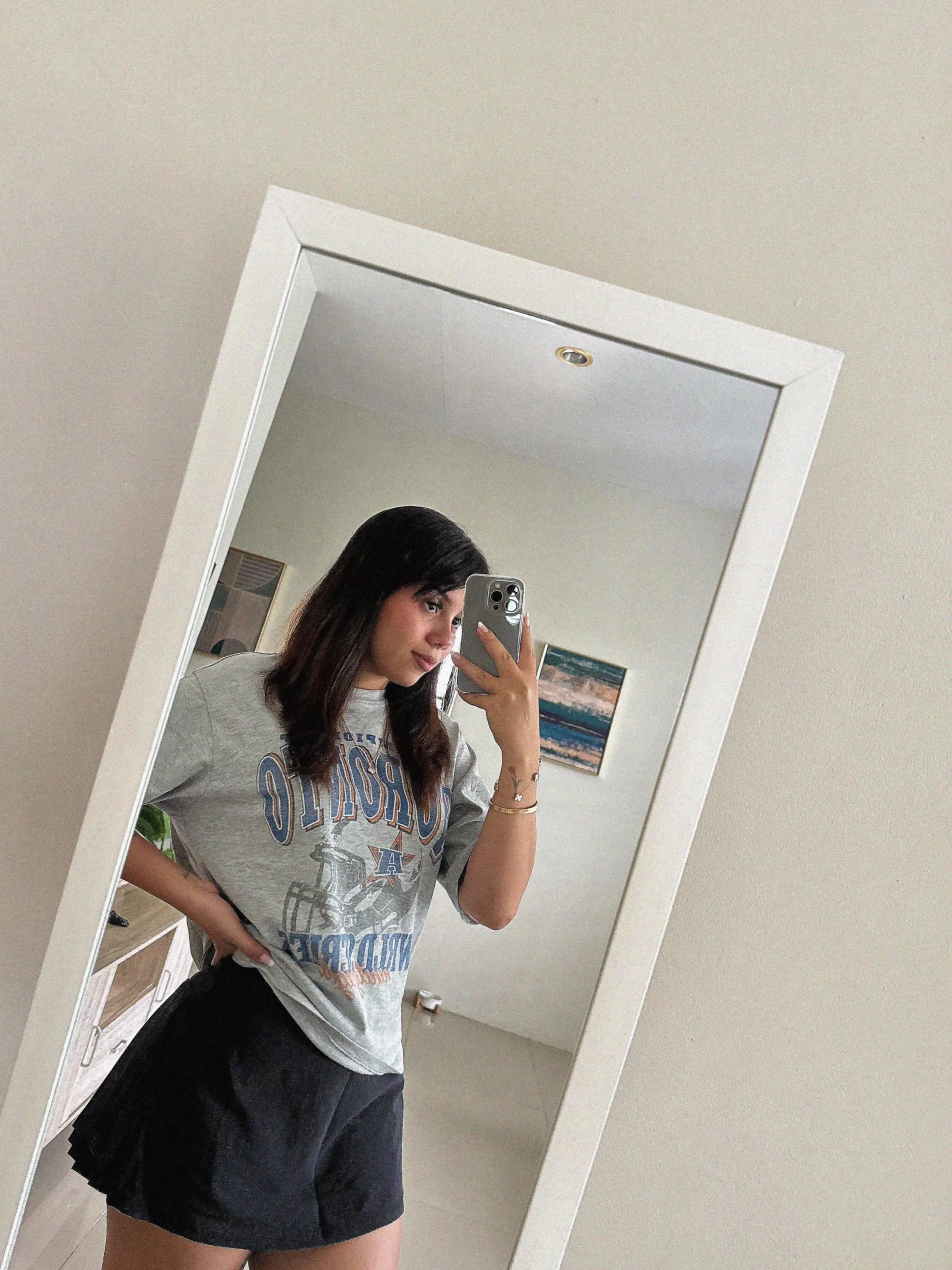 Any mature guys out there with a thing for younger women? curious 19f  posted by LustfulLustrous