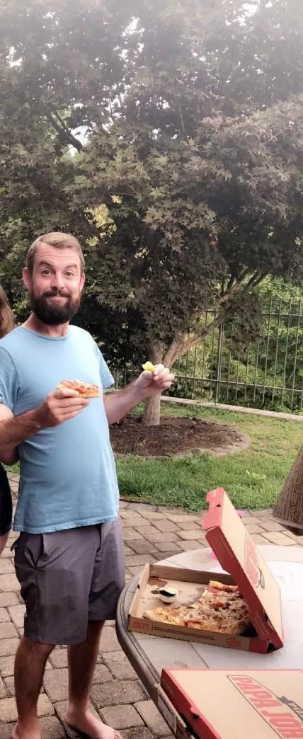 Anyone want a chat? Maybe more? posted by Icy-Advance-4342