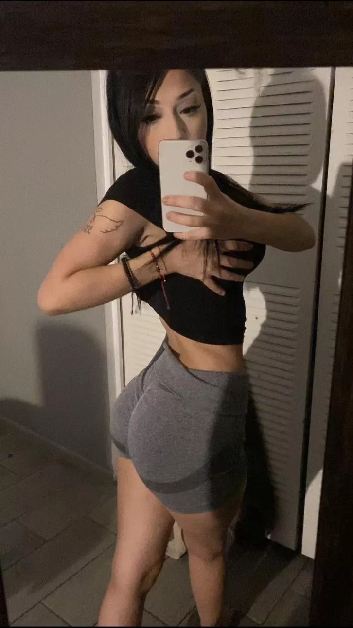 bored posted by lolaanvx