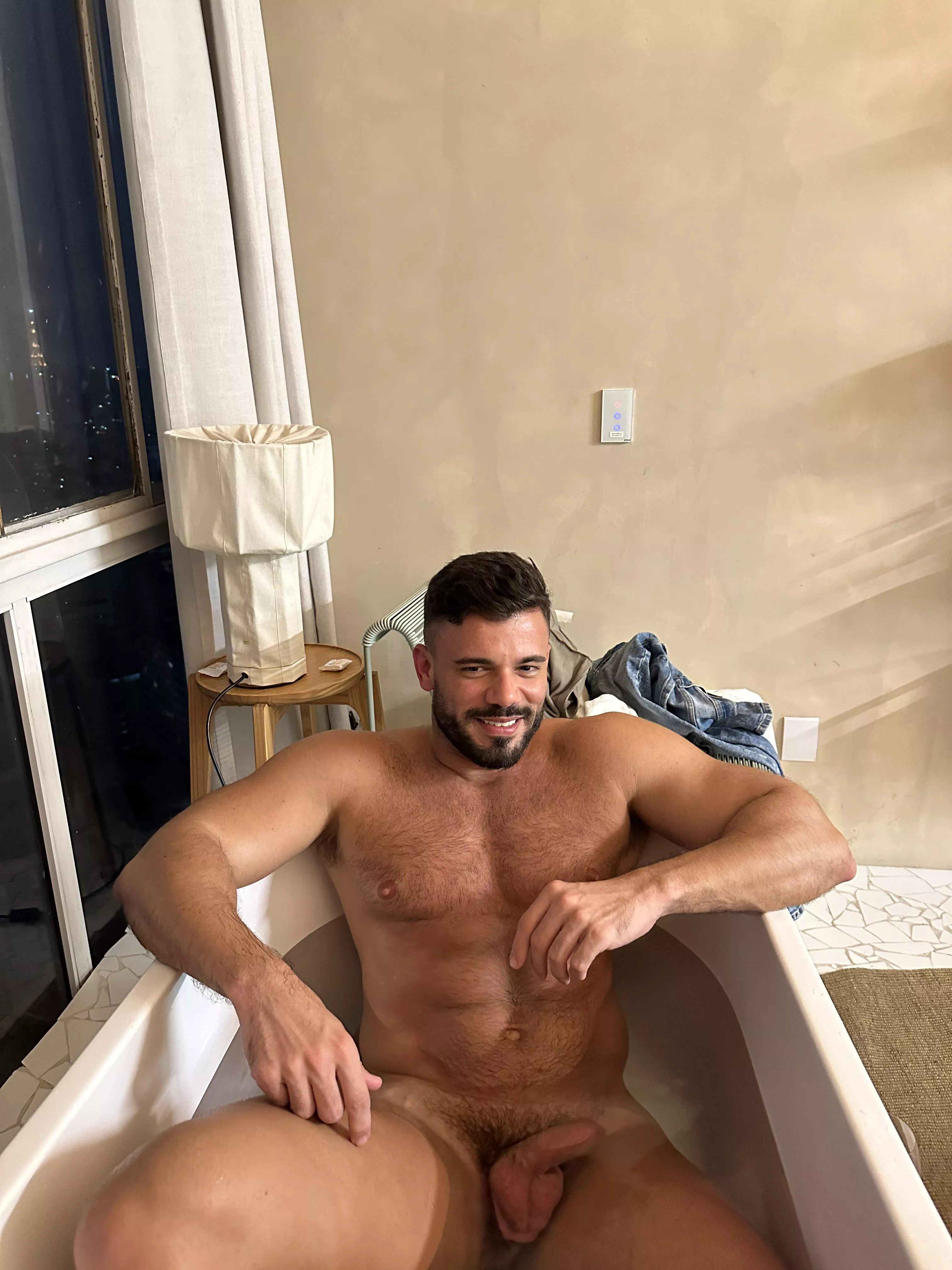 Come to check the water’s temperature (34) posted by italofassin