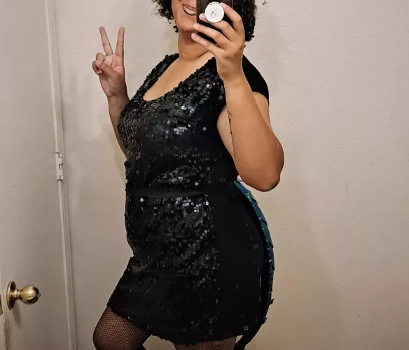 Dressed as a classy dragon for halloween by Ellieerotica2