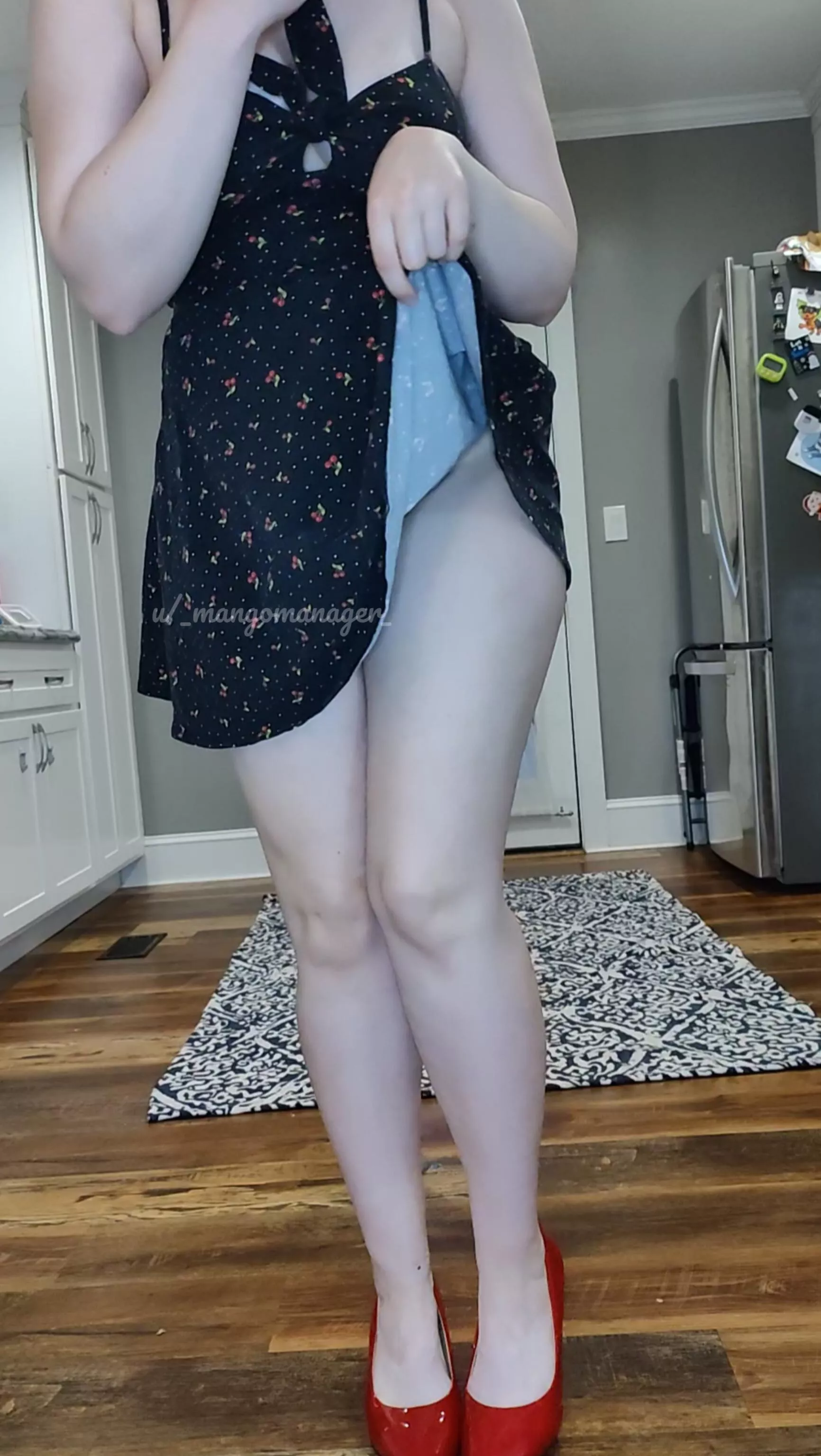 Feeling cheeky in cherries posted by _mangomanager_