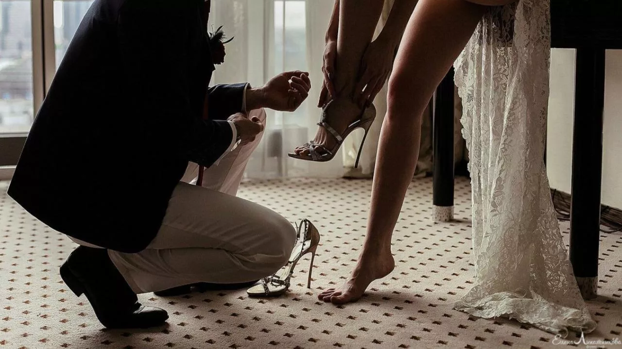 Good boys deserve a Queen that makes them pancakes and do weird stuff in the bedroom. posted by SurfFly