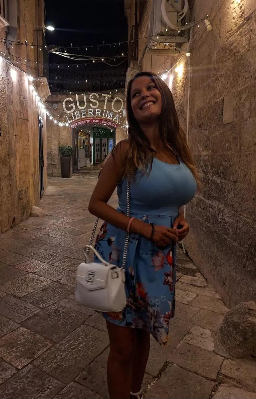 Gusto posted by BrilliantDangerous10