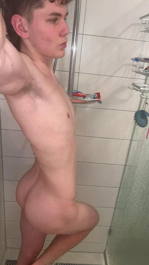 Im straight, but with an ass like this is it rude not to be gay? by Stigskiski