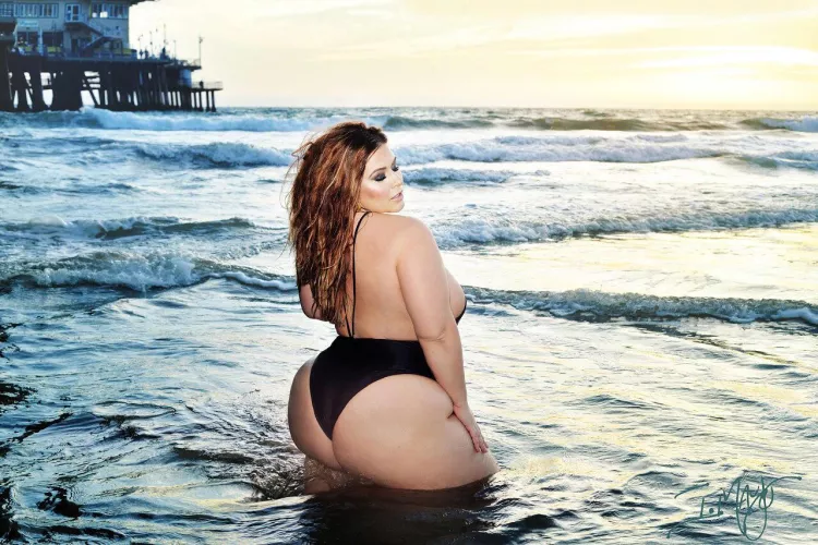 London Andrews  by evenflow_2991