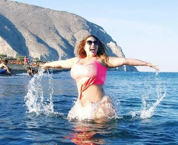 London Andrews  by evenflow_2991