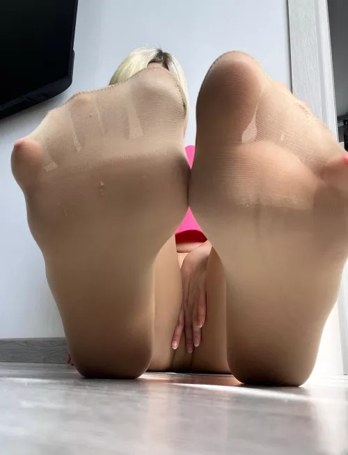 My fingers are so delicate in nylons by KittieeSweet