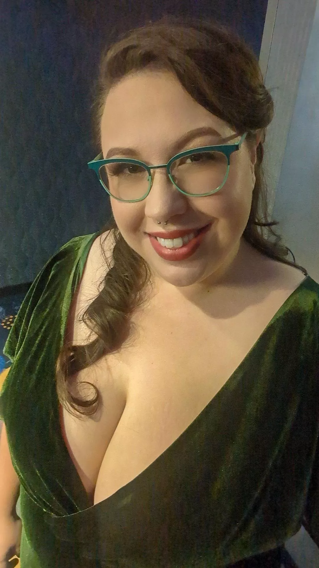 My first time wearing velvet! posted by autumn_winters_of