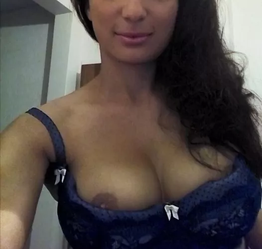 Peaking or peeking?!?  by fountainofsmart