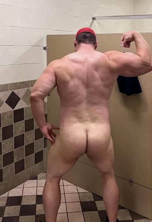 Say “Hi” if you like what you see by MrBigDaddyBuff