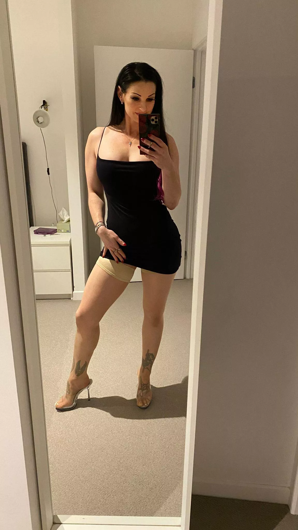 sending nudes to my first naughty boys who say 