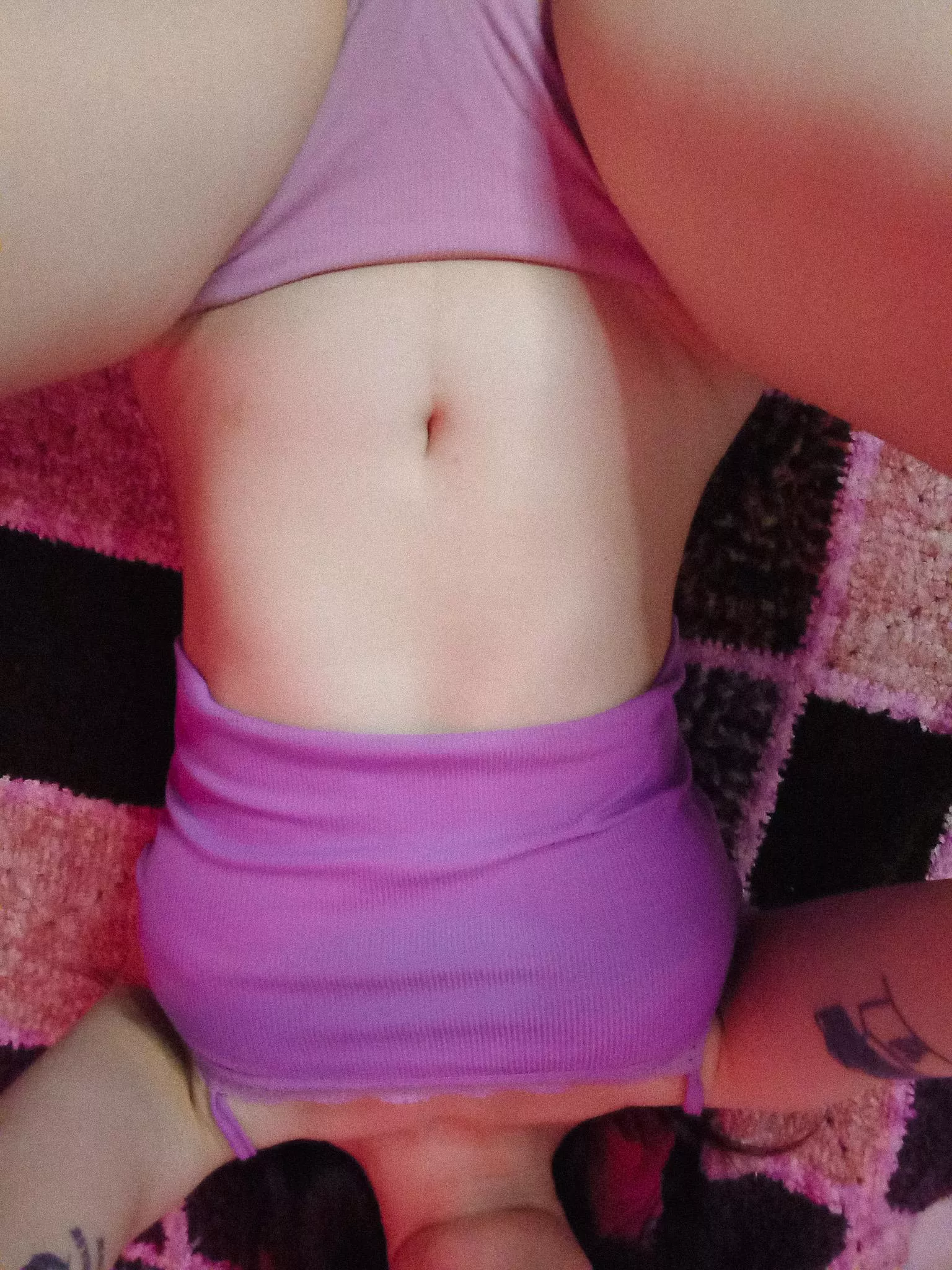 Slide your tongue up and down, take my juices to my navel posted by ravengoddss