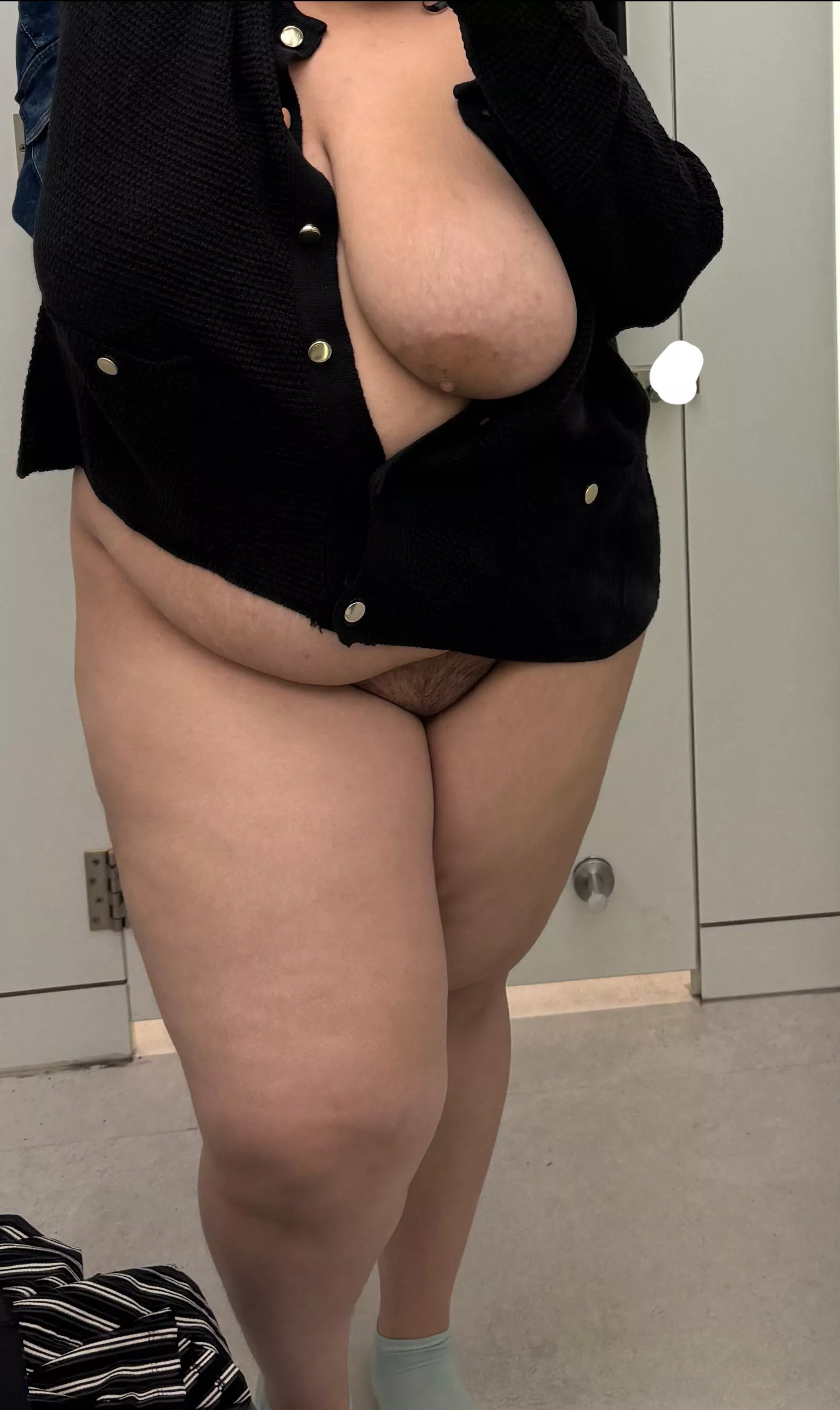 Someone walked in between. F 23 Bi  posted by Public_Use_06