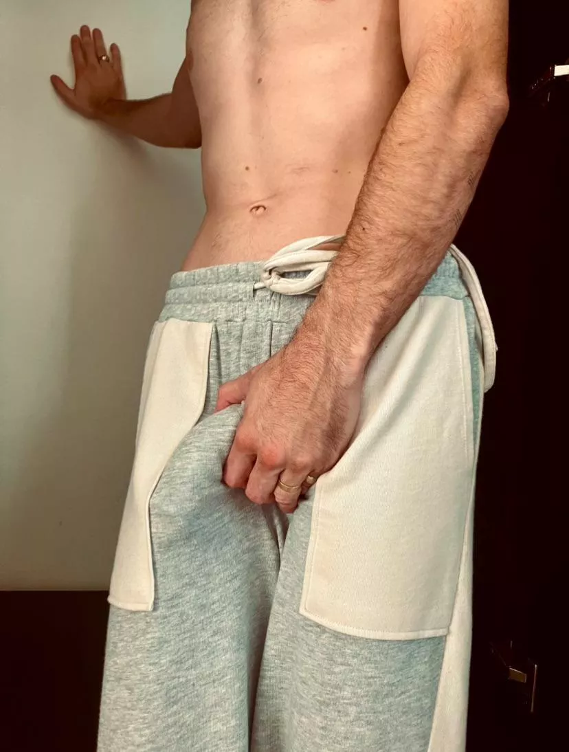 What they see at the gym  posted by mrbde23