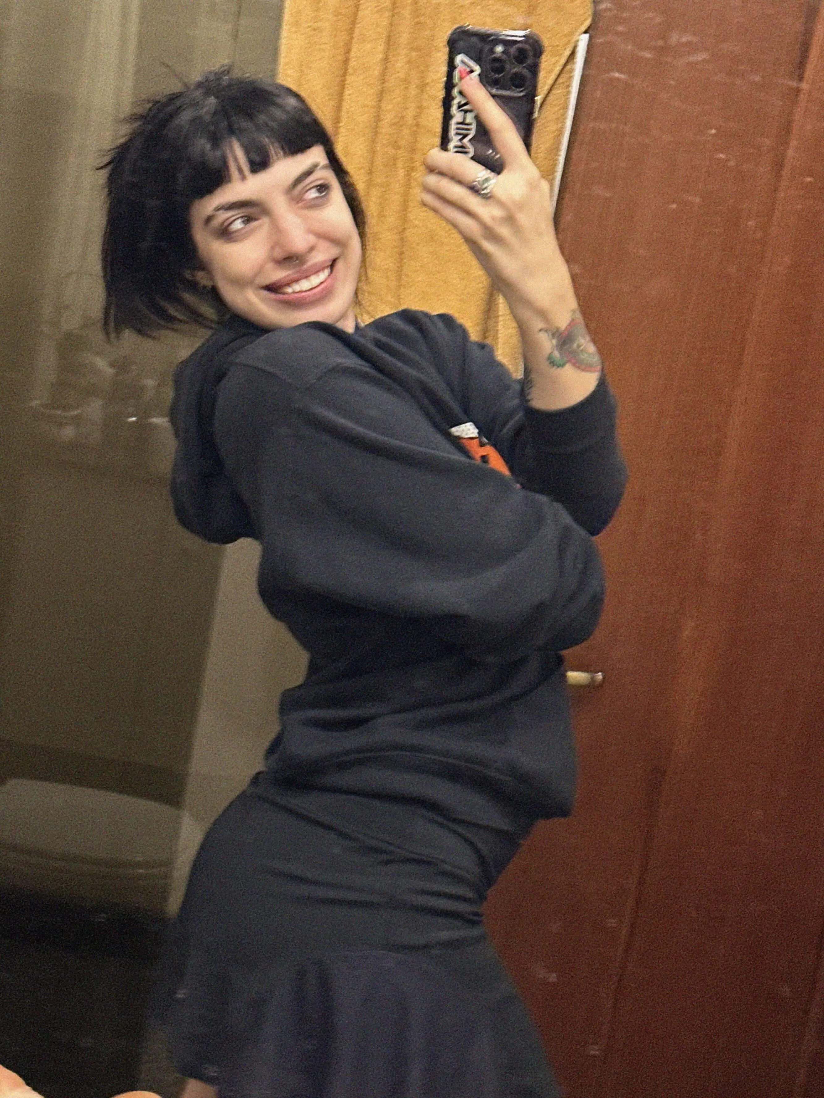 What’s something fun to do right now? suggestions? 23F posted by queenie_ivy