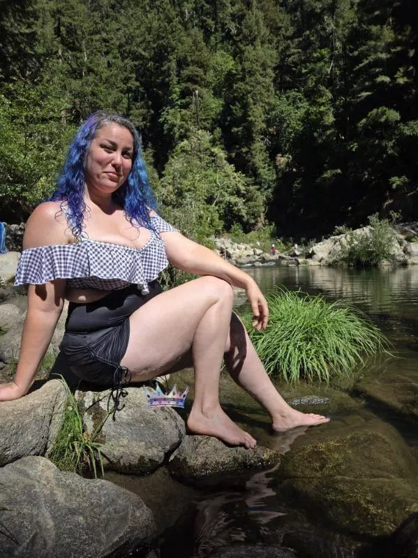 Which part of My curvy body do you want to worship first?  posted by HerToxicBeauty