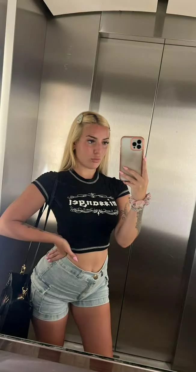 Would you keep up with a 19 F’s wild side? posted by dazzlingChristine