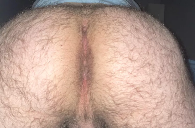 [23] Tempting isn’t it 😈 by Wedgie_Lover0