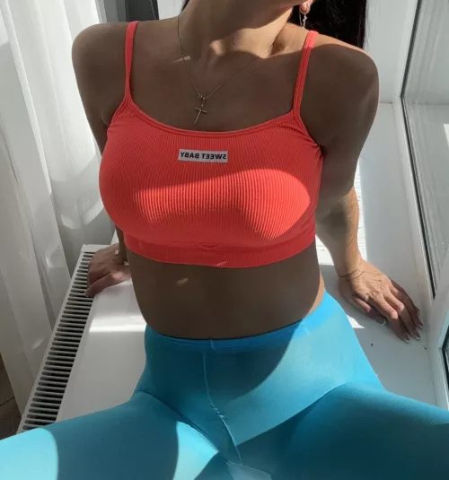 Can you help me get my sports top off by AzureFreedom