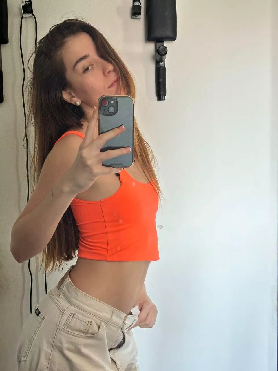 Do you want to be with a sexy girl like me? posted by DreamySJ