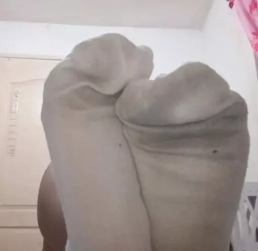 Do you want to lick and sniff my dirty socks ?😈 by natsuasiangoddess