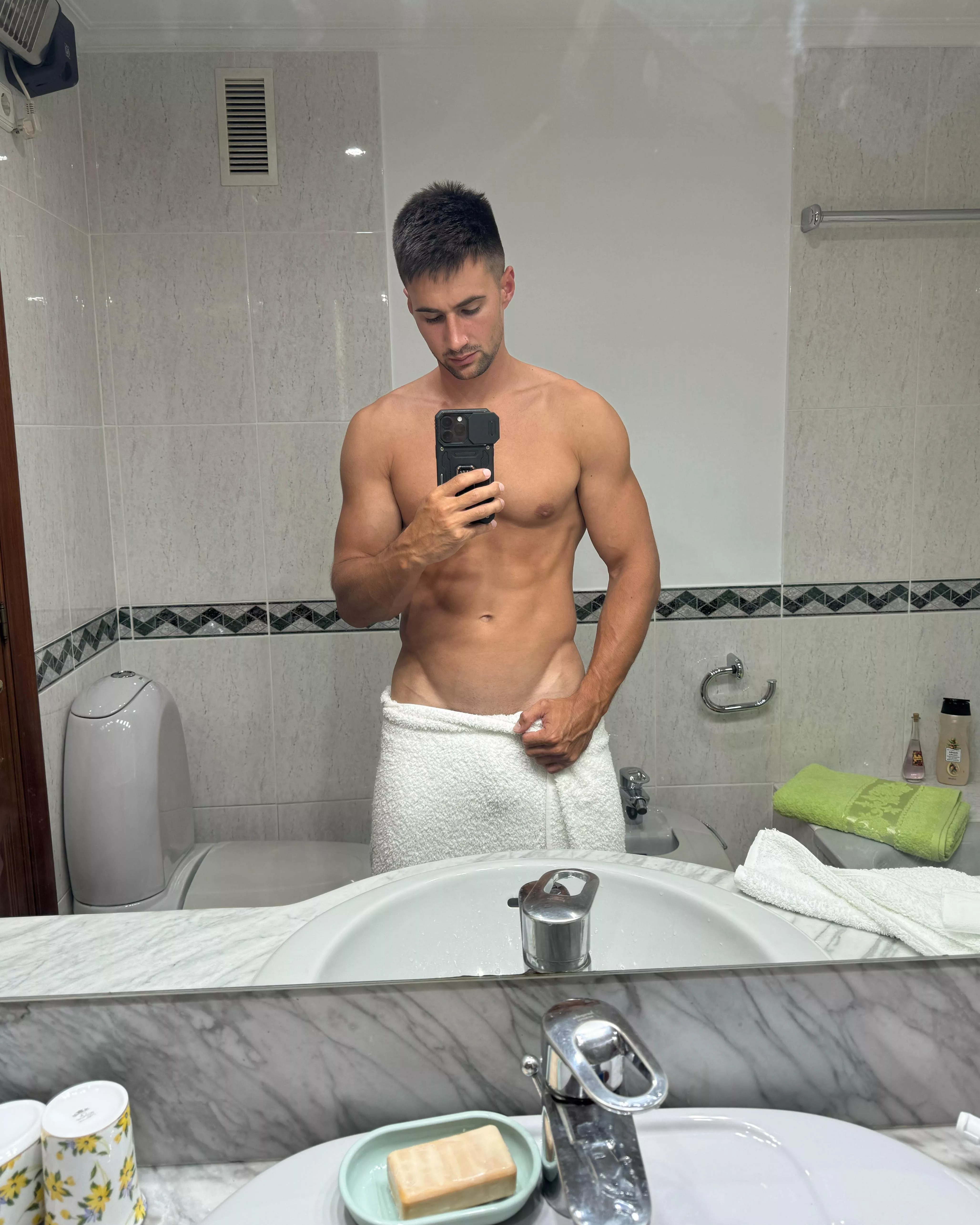 Fresh from the shower posted by Juana_Avocados