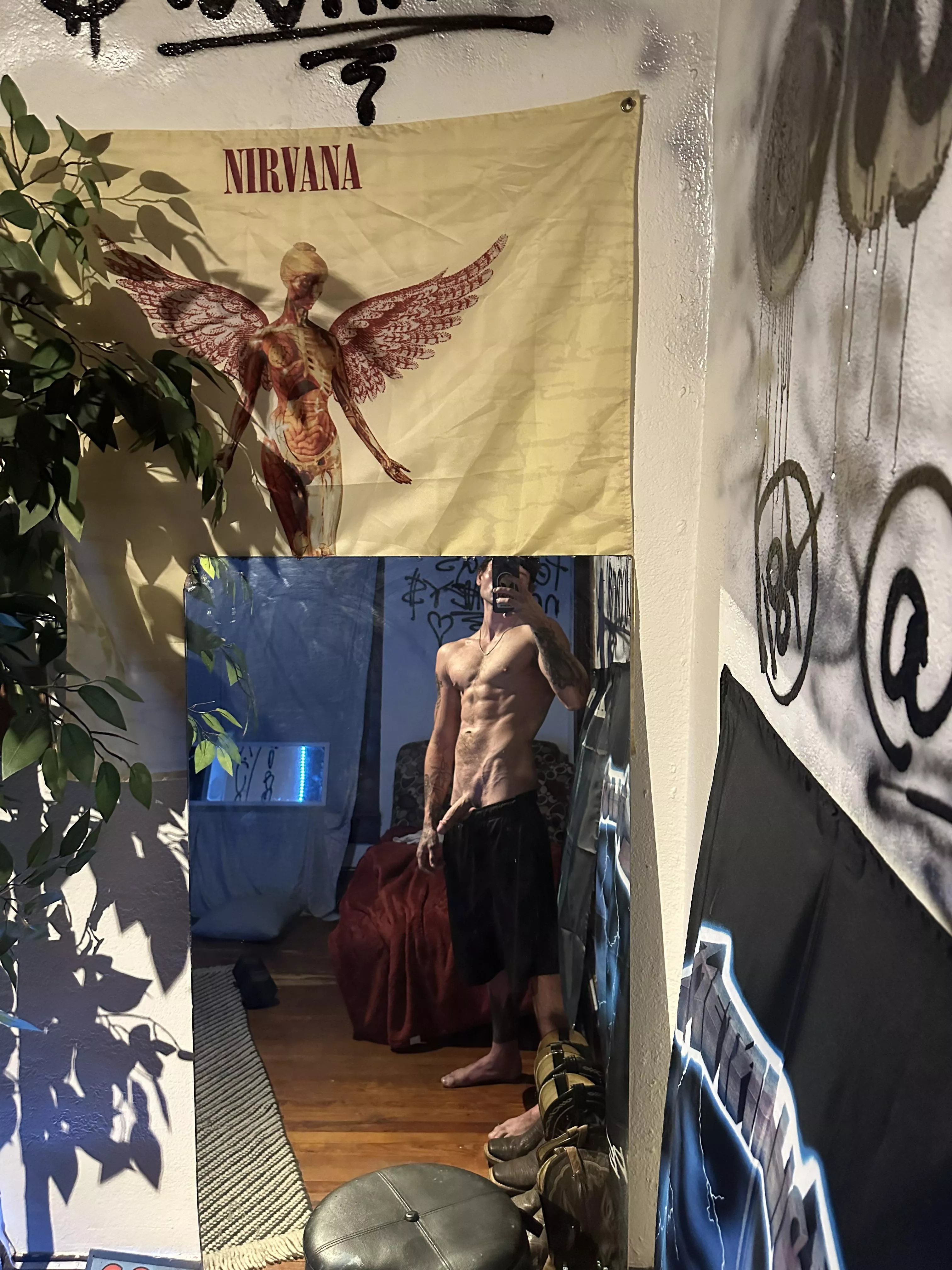 goodnight🖤 posted by No_Independent551