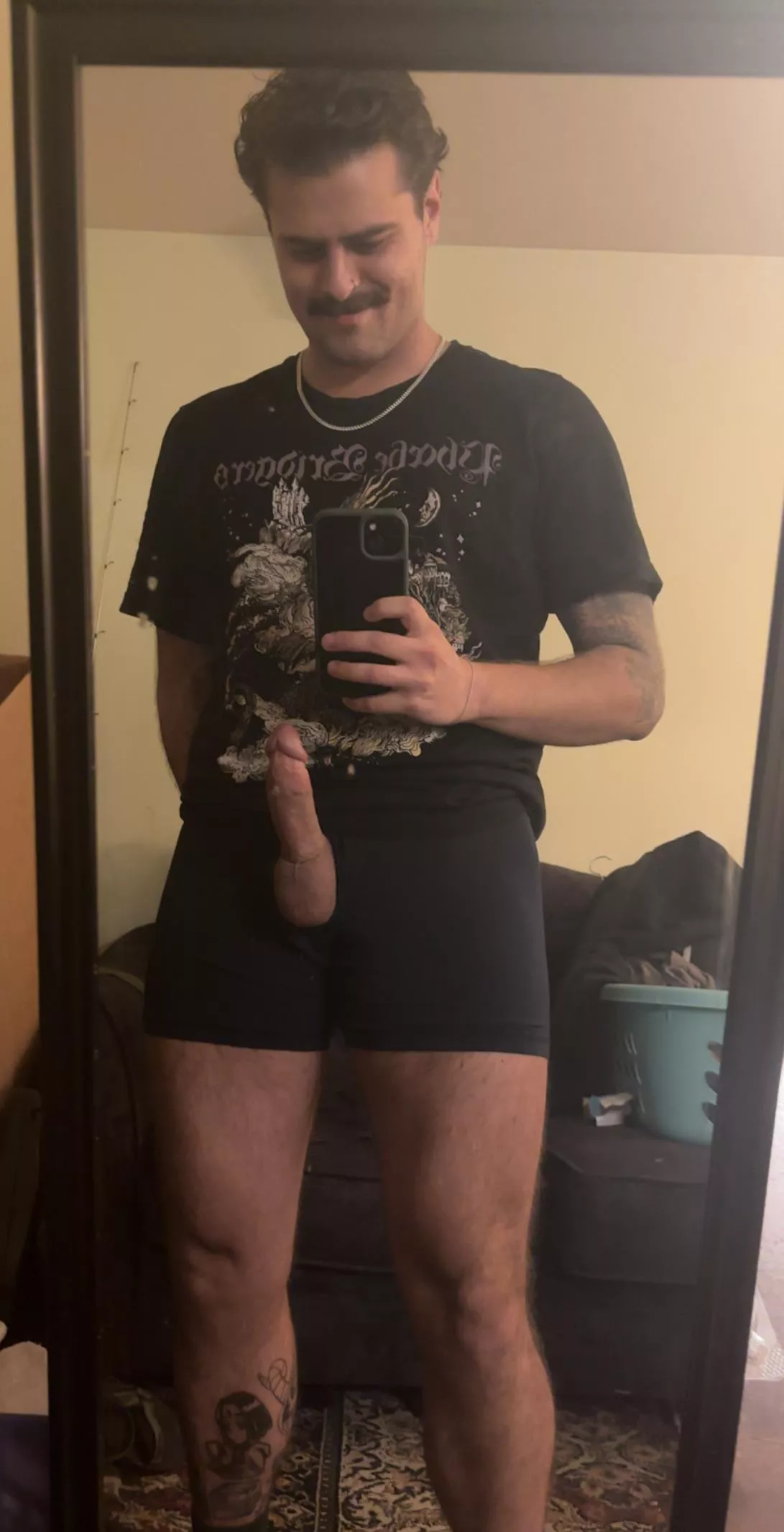 hey yall posted by hitmewithashoe