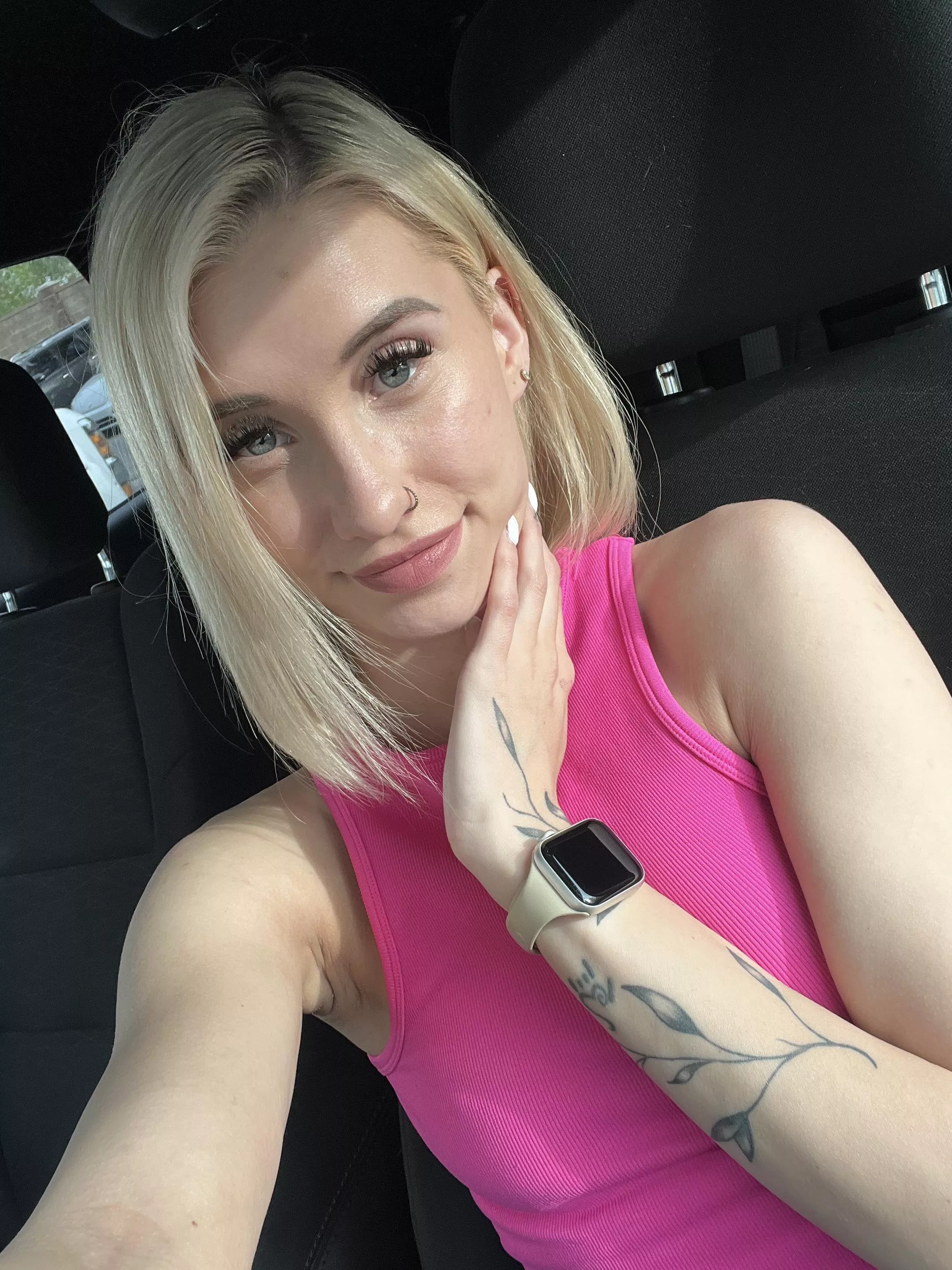 Hometownhottie posted by aria_adams