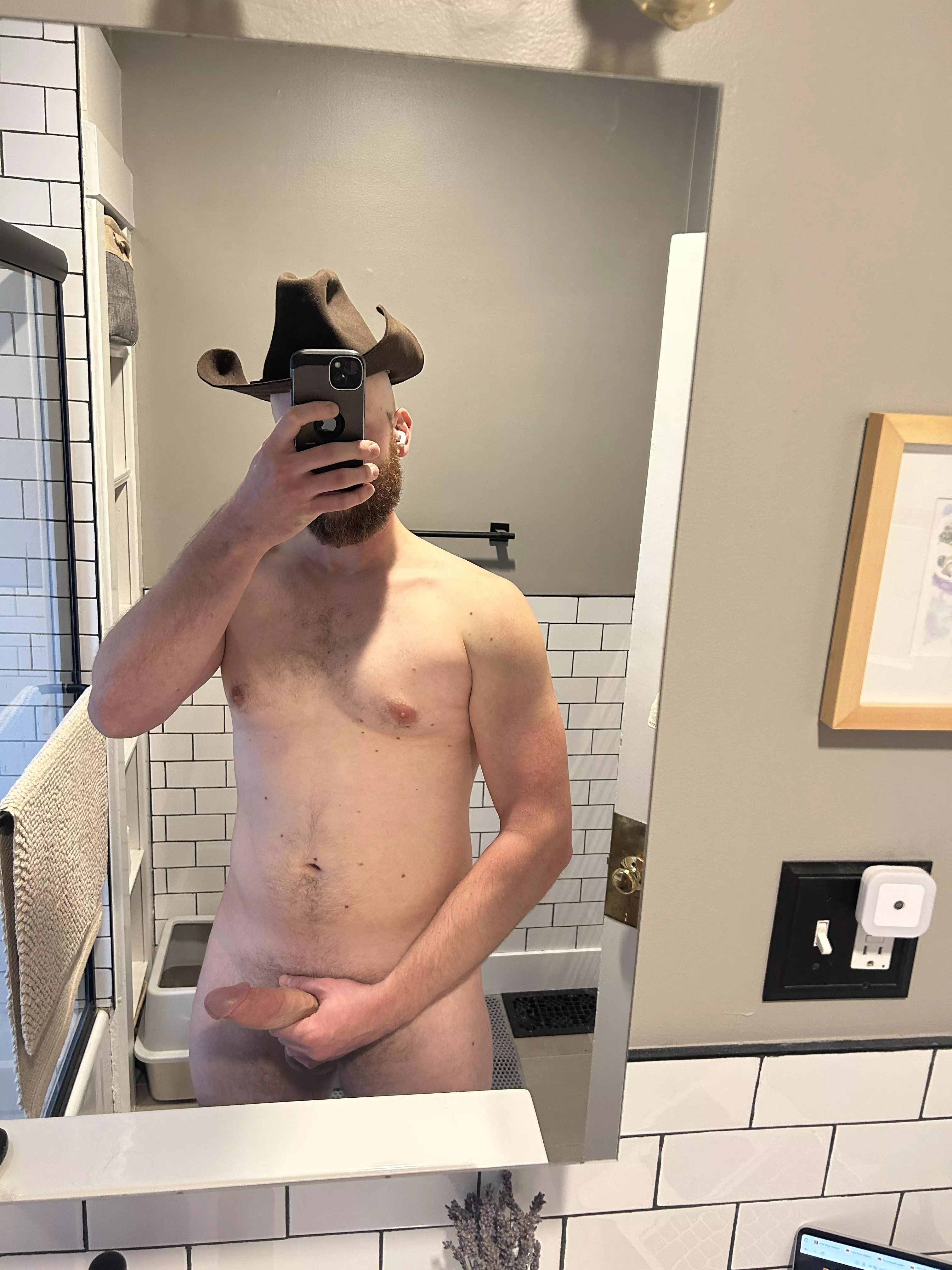 How’s my Halloween costume?  posted by SmashableDad