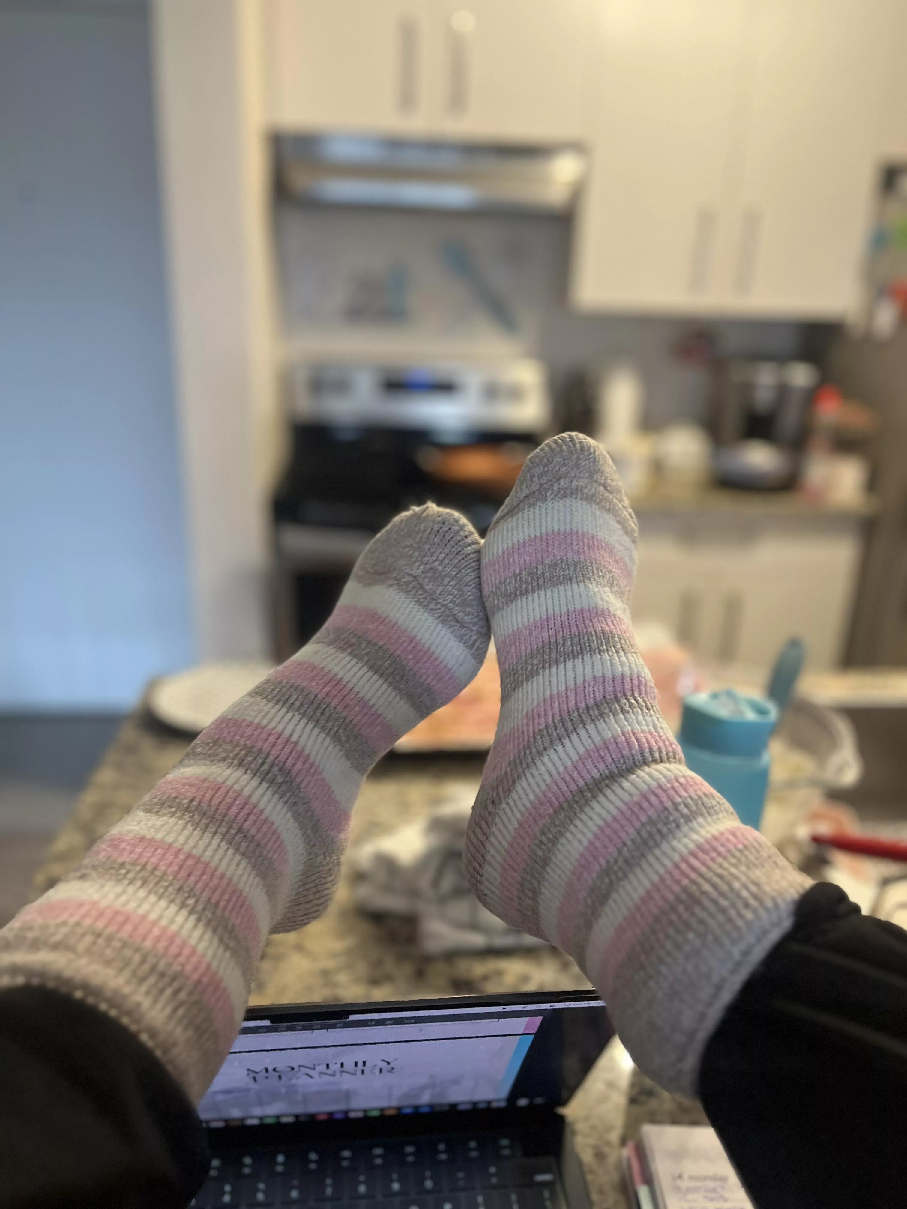 I have guests over and they’re making food in my home….little do they know when they look away I put my feet on the counter 🙃 posted by HeretoExplore123