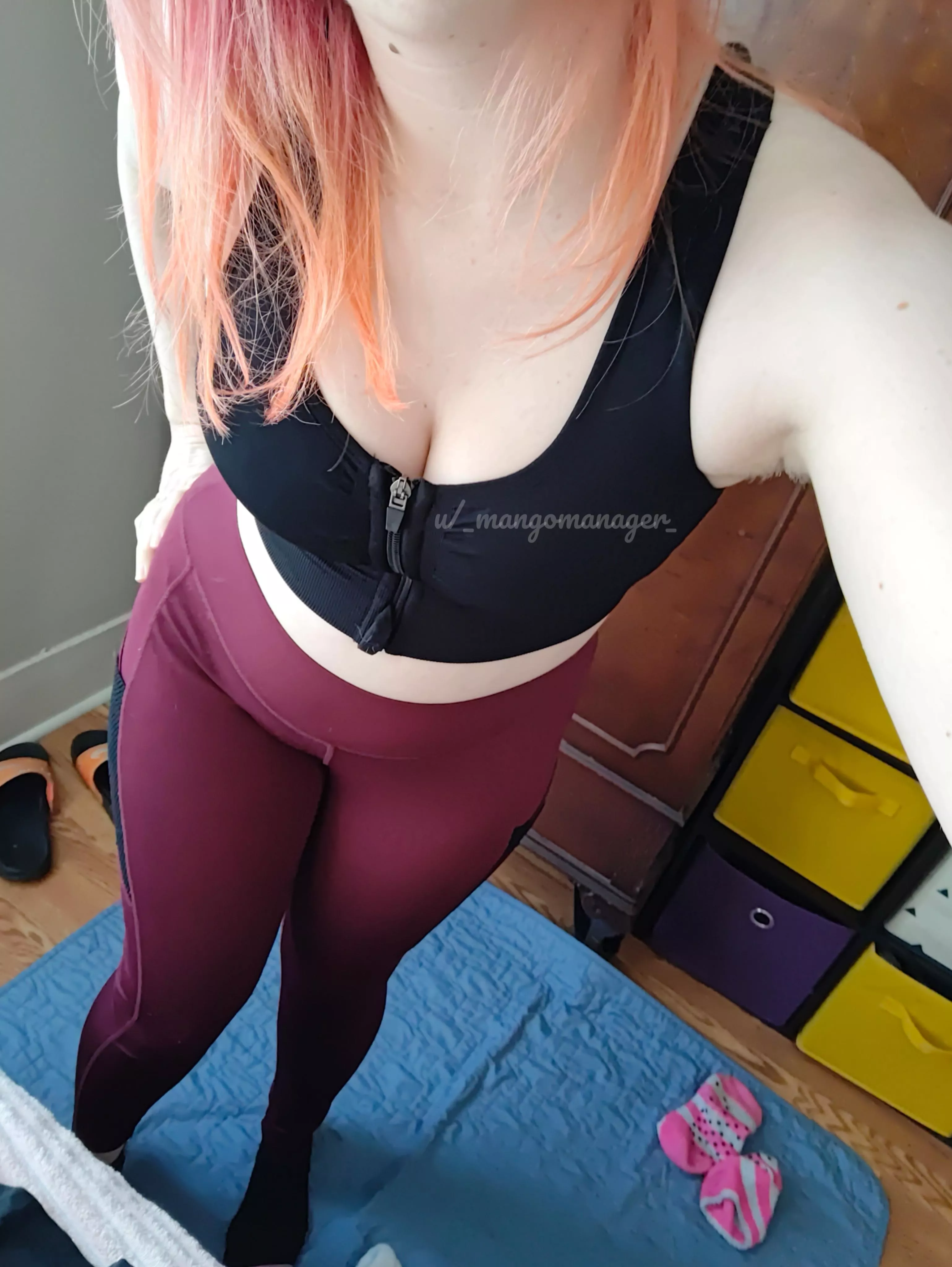 I love the ones with zippers  posted by _mangomanager_