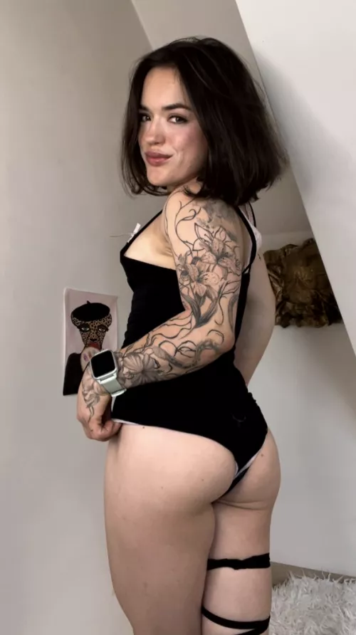 i want a sugar daddy by Sophia_Dreamy