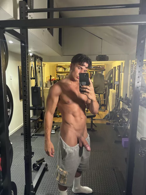 I’m so thick and heavy by Aonsu