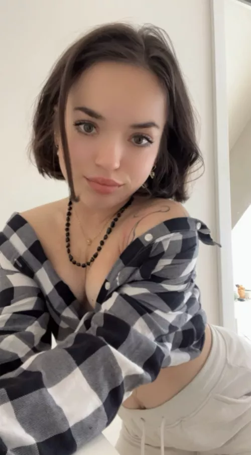 Is my dwarf body small enough for you? I’m four feet tall by Sophia_Dreamy